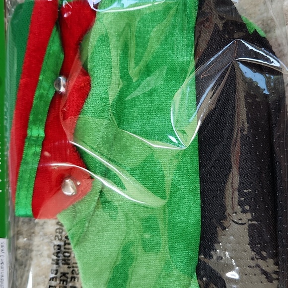 Amscan Green and Red Christmas Elf Shoes, Child S/M - Picture 3 of 5